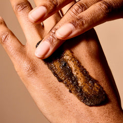 Acure exfoliante suave para piel sensible y cuidado diario.