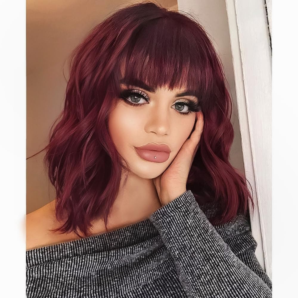 AISI HAIR peluca bob rizado con franja vino rojo para un estilo audaz