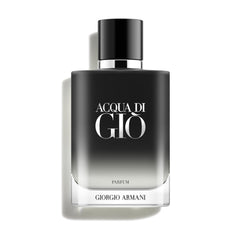 Armani Beauty Acqua di Gio Parfum, envase mate negro para una presencia elegante diaria.