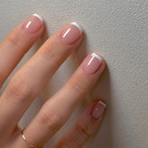 BSBTBZ uñas francesas blancas, corto y cuadrado, acabado rosa brillo y acrílico duradero