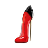 Carolina Herrera Very Good Girl, frasco tacón rojo, perfume elegante para ocasiones nocturnas.