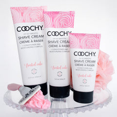 Aplicación en zona bikini con Coochy para afeitado cómodo y sin irritación.