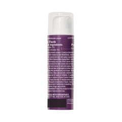 CoverGirl base radiancia con aplicador para una aplicación precisa.