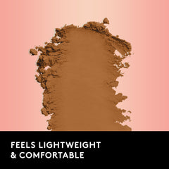 COVERGIRL Extreme Wear empaque compacto ideal para retoques rápidos.