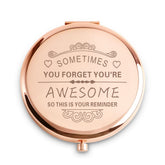 Daricano espejo compacto personalizado frente, ideal regalo significativo para amigas.