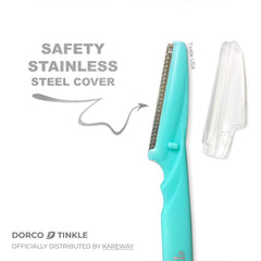 DORCO Tinkle Dermaplaning Tool en la cara para exfoliación suave.