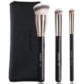 ENERGY kit de brochas de maquillaje con estuche, ideal para retoques en cualquier lugar.