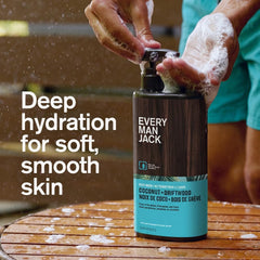 Aplicación en la ducha de Every Man Jack Coco Driftwood para uso diario.