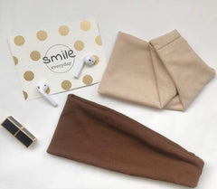 Huachi banda para cabello multicolor, combina con cualquier outfit deportivo.
