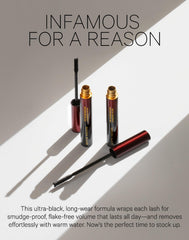 Kevyn Aucoin The Volume Mascara: tecnología de tubos para pestañas definidas.