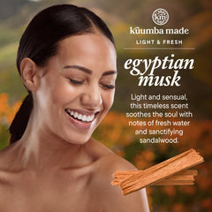 Kuumba Made Etiqueta fragancia mus egipcio, diseño elegante para cualquier escritorio.