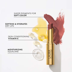 Tono Cereza Negra del Jelly Balm realzando la profundidad natural de los labios.