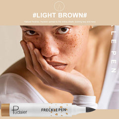 Aplicación suave de pecas con Marine Forest, tonos discretos y fáciles de difuminar.