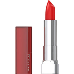 MAYBELLINE Color Sensational Lipcolor 645 Red Revival, empaque elegante para exhibición en estantería.