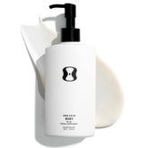 oneskin BODY OS-01 crema, aplicación en mano para hidratación suave y duradera