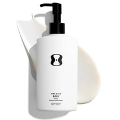 oneskin BODY OS-01 crema, aplicación en mano para hidratación suave y duradera