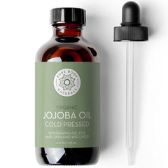 Aceite de Jojoba Pure Body Naturals en botella de vidrio ámbar para proteger la pureza y evitar oxidación.