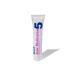 Rugby Laboratories gel de peróxido benzoilo 5% para uso puntual en brotes de acné.