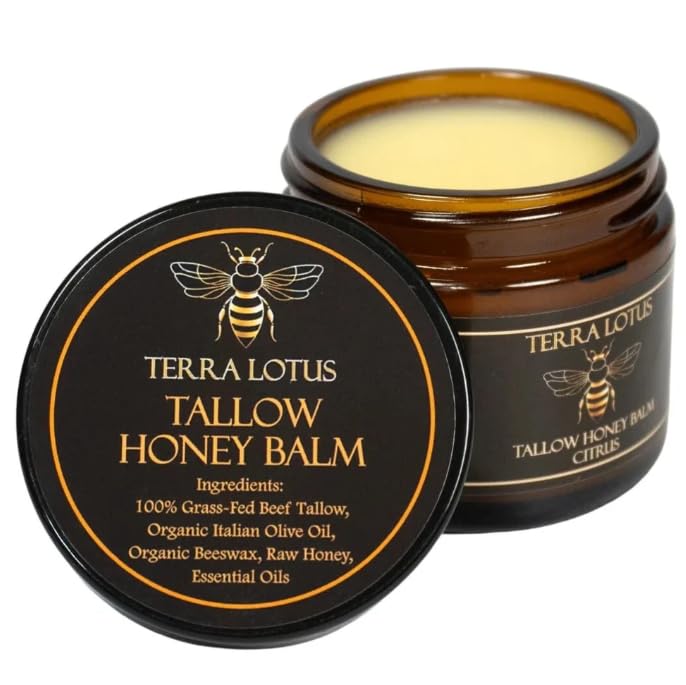 Terra Lotus bálsamo de sebo con miel en envase, hidratación suave.
