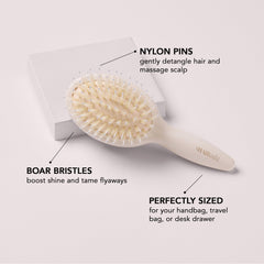 The Hair Edit, cepillo de viaje para controlar flequillos y puntas con facilidad.
