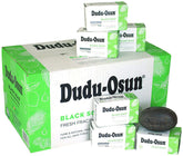 Savon noir africain Dudu Osun de Tropical Naturals dans son emballage, soin quotidien en douceur.