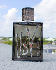 Ulric de Varens Classic: aroma citrico y amaderado destacado para momentos del día.