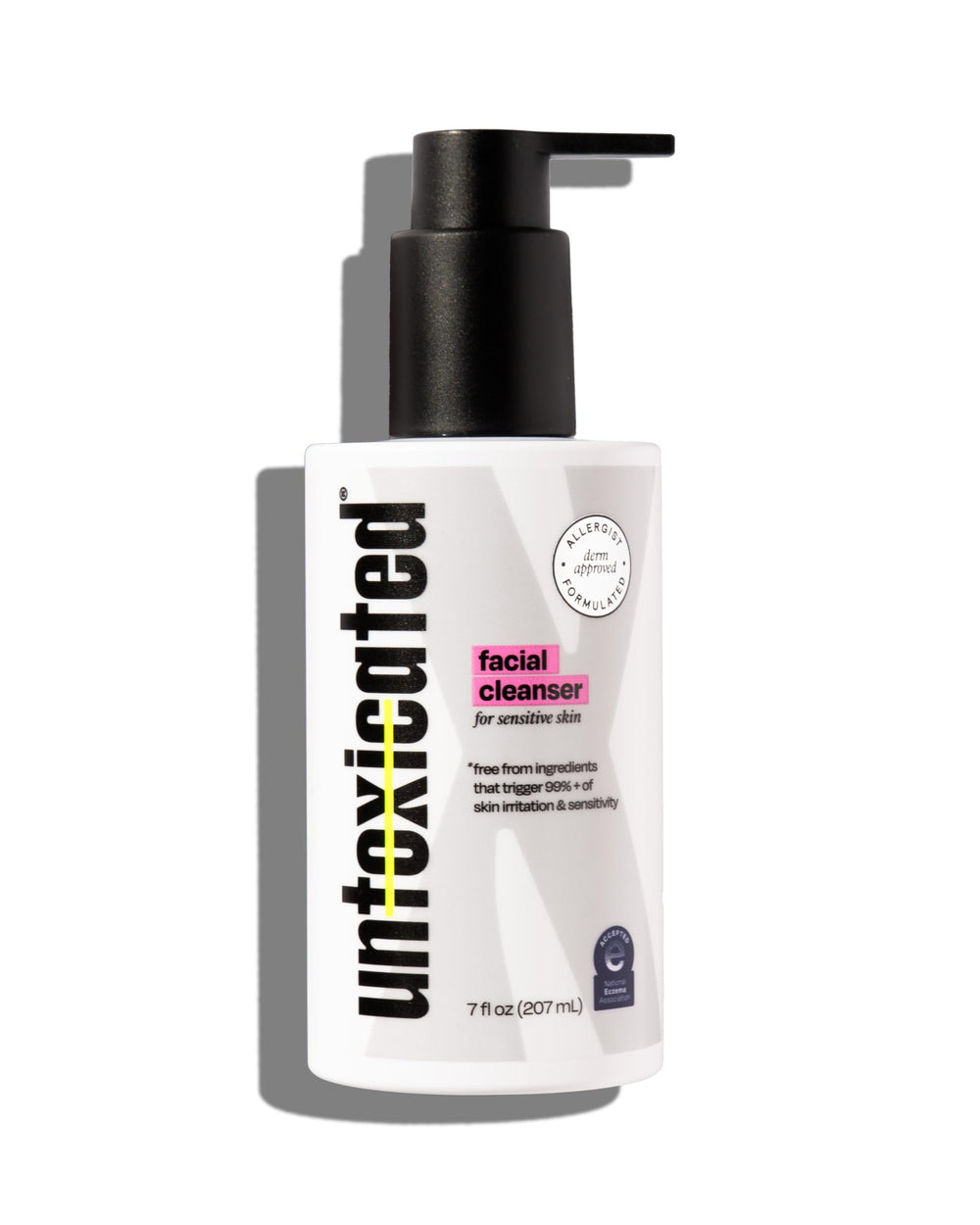 Botella Untoxicated Face Wash sin fragancia, ideal para piel sensible.