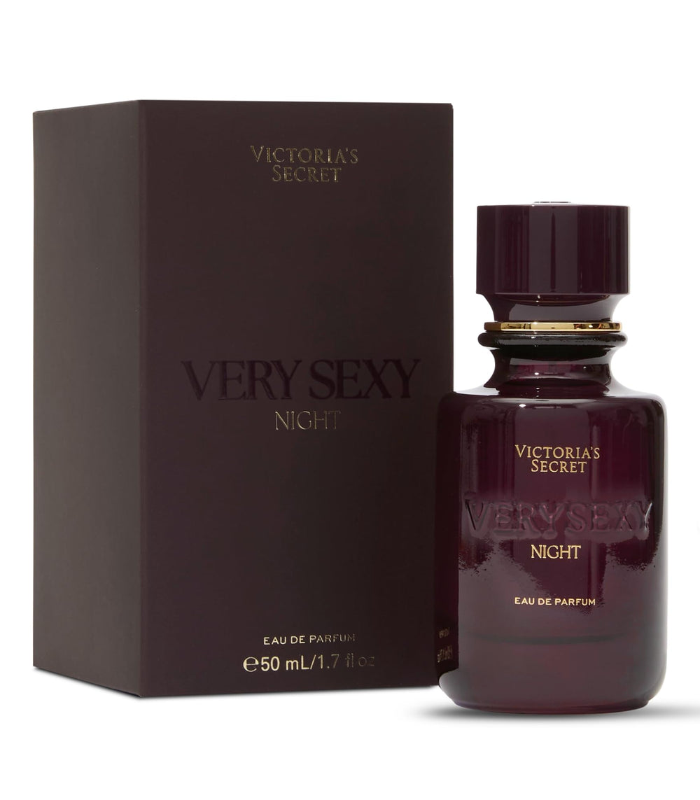 Victoria's Secret Very Sexy Night, frasco frontal, aroma envolvente para salidas nocturnas.