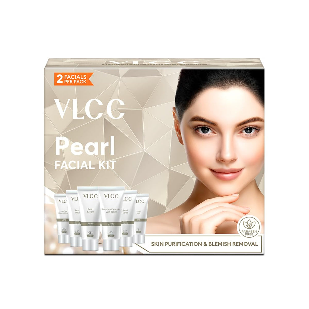 VLCC Natural Sciences Pearl Facial Kit muestra una caja elegante para tu rutina diaria de cuidado.