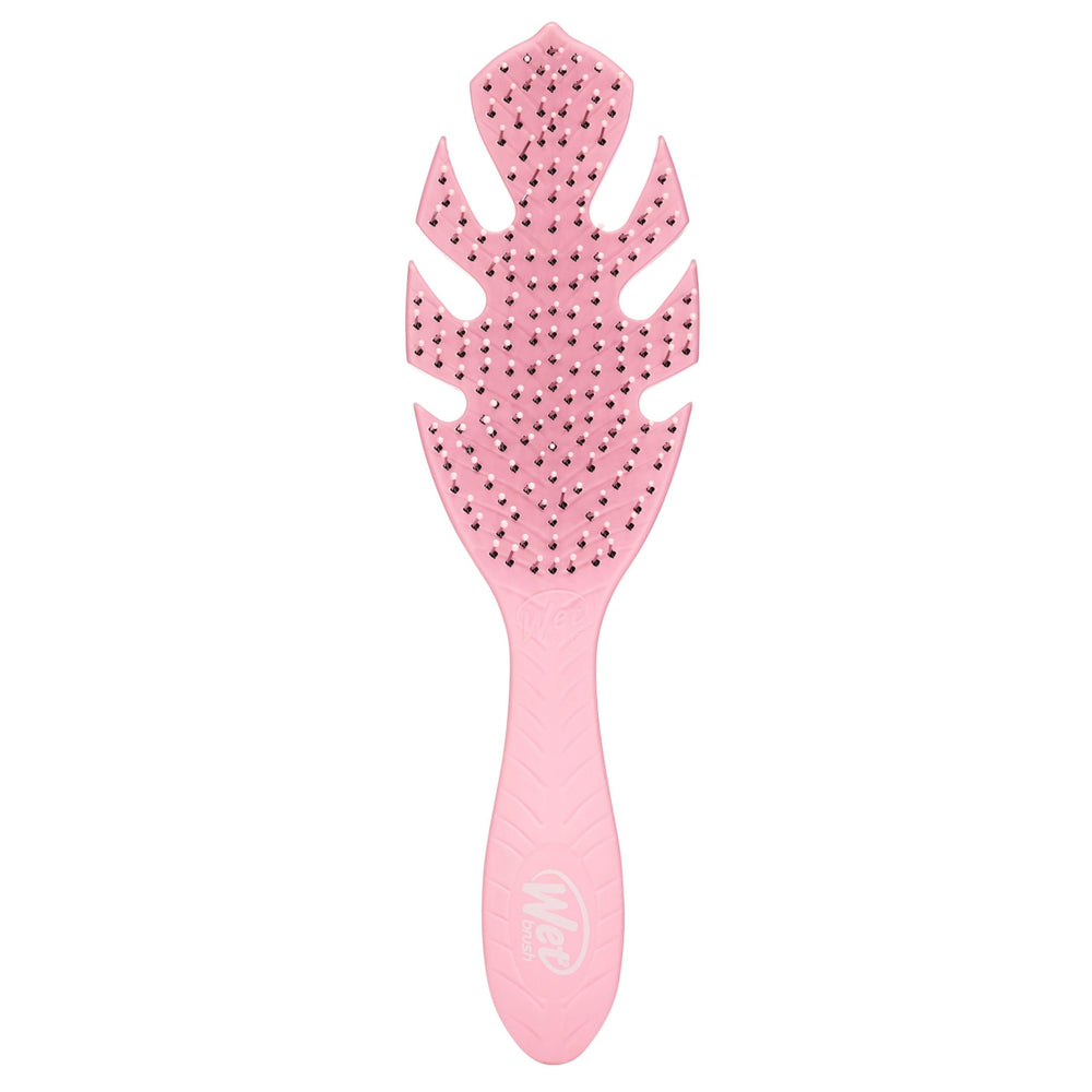Wet Brush Go Green rosa con cerdas IntelliFlex desenreda sin tirones.