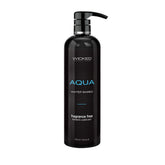 Wicked Aqua: botella de producto a base de agua, ideal para piel sensible.