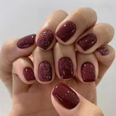 Xenophoer uñas postizas cuadradas burdeos con brillo dorado para uso diario.