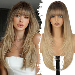 Peluca XIXIBI rubia con flequillo y parte 4x4 para un aspecto natural y cómodo.