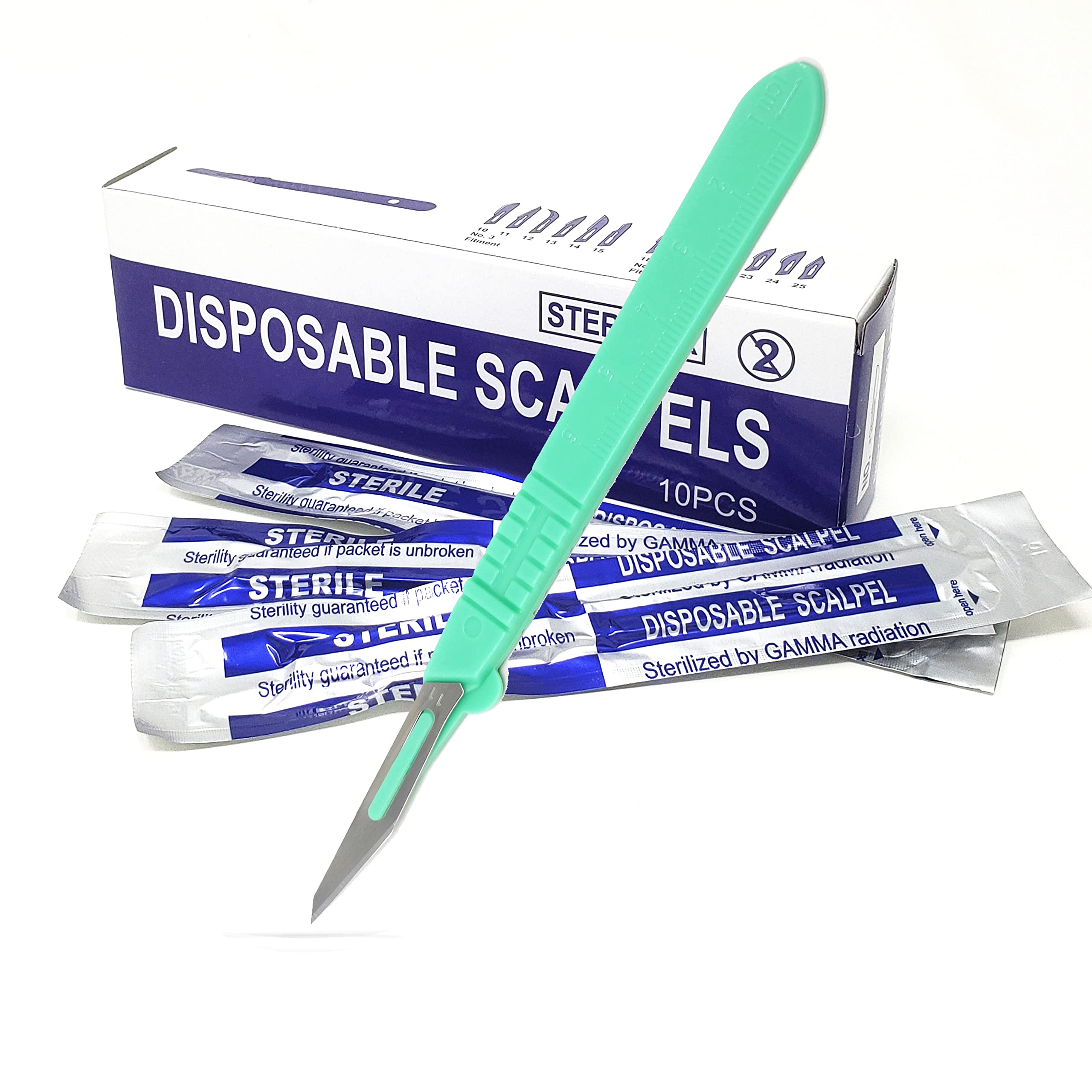 Cuchillo desechable número 11 de A2Z SCILAB para podología y pedicure con precisión.