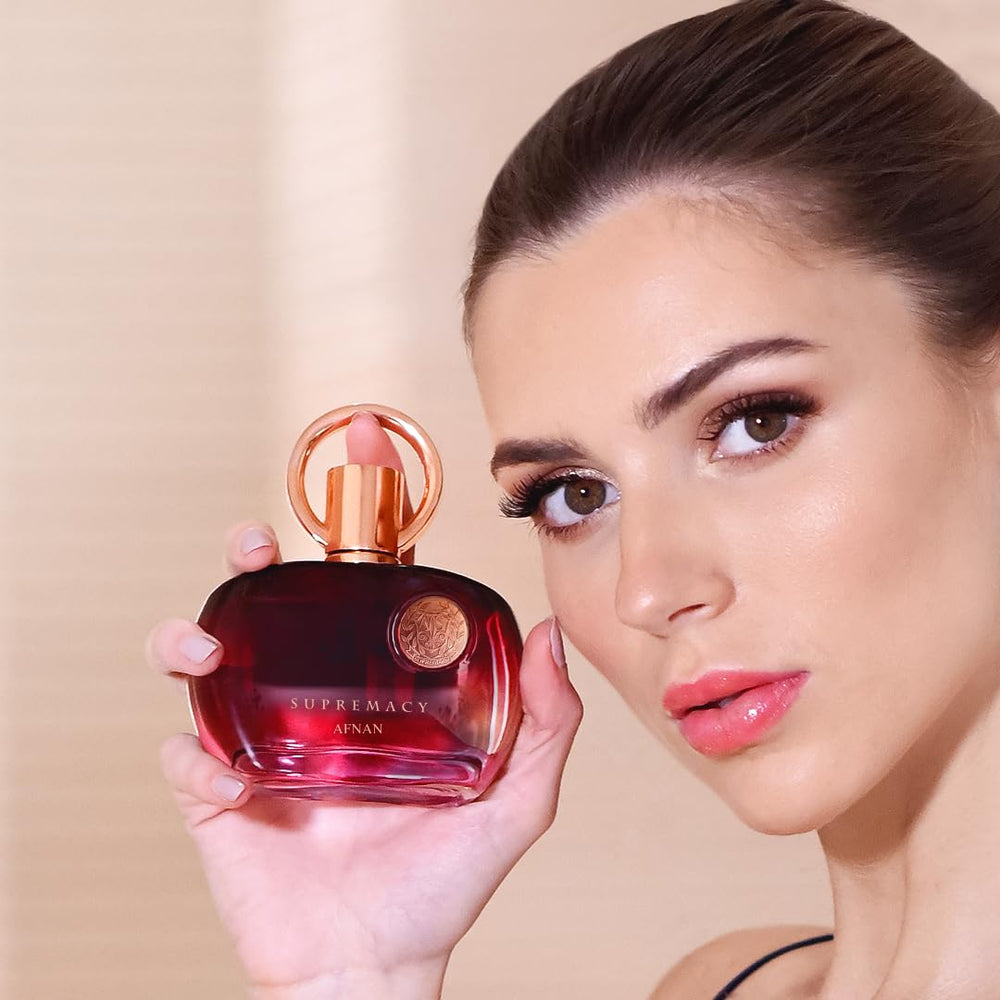 Afnan Supremacy Purple: empaque premium que inspira regalo y presentación.
