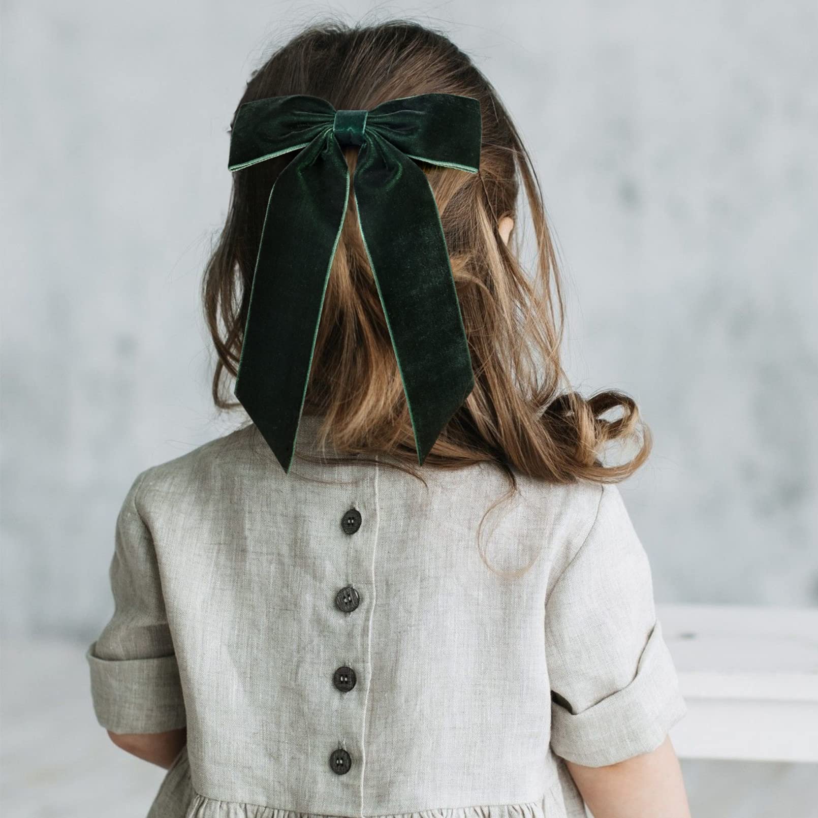 Accesorio para cabello verde de Aileam con acabado suave