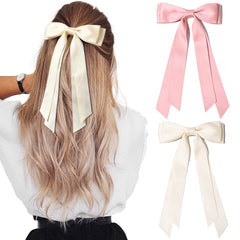 Lazo satinado beige de Aileam, complemento elegante para el día a día.