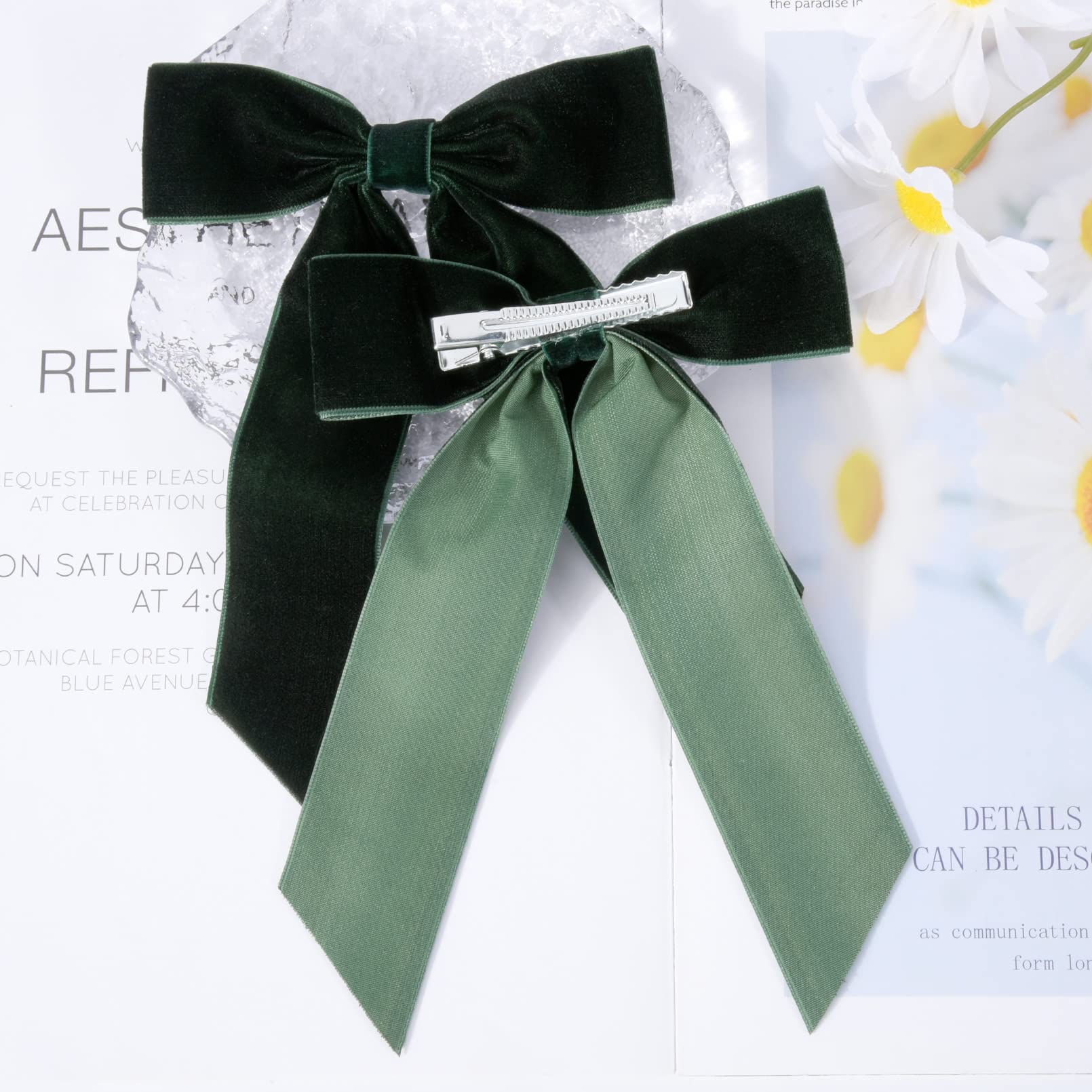 Empaque regalo con lazos de terciopelo verde Aileam