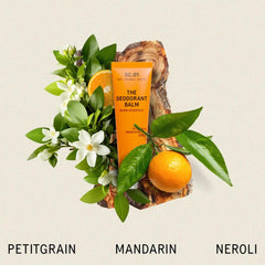 AKT bálsamo desodorante, fragancia cítrica de naranja para despertar sentidos.