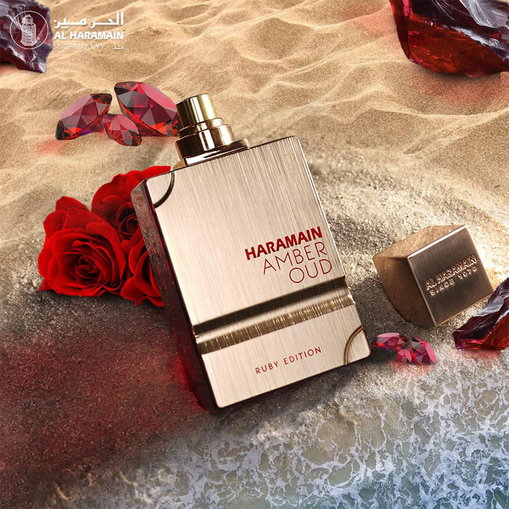 Al Haramain Amber Oud Ruby EDP, botella trasera, diseño elegante y contemporáneo.