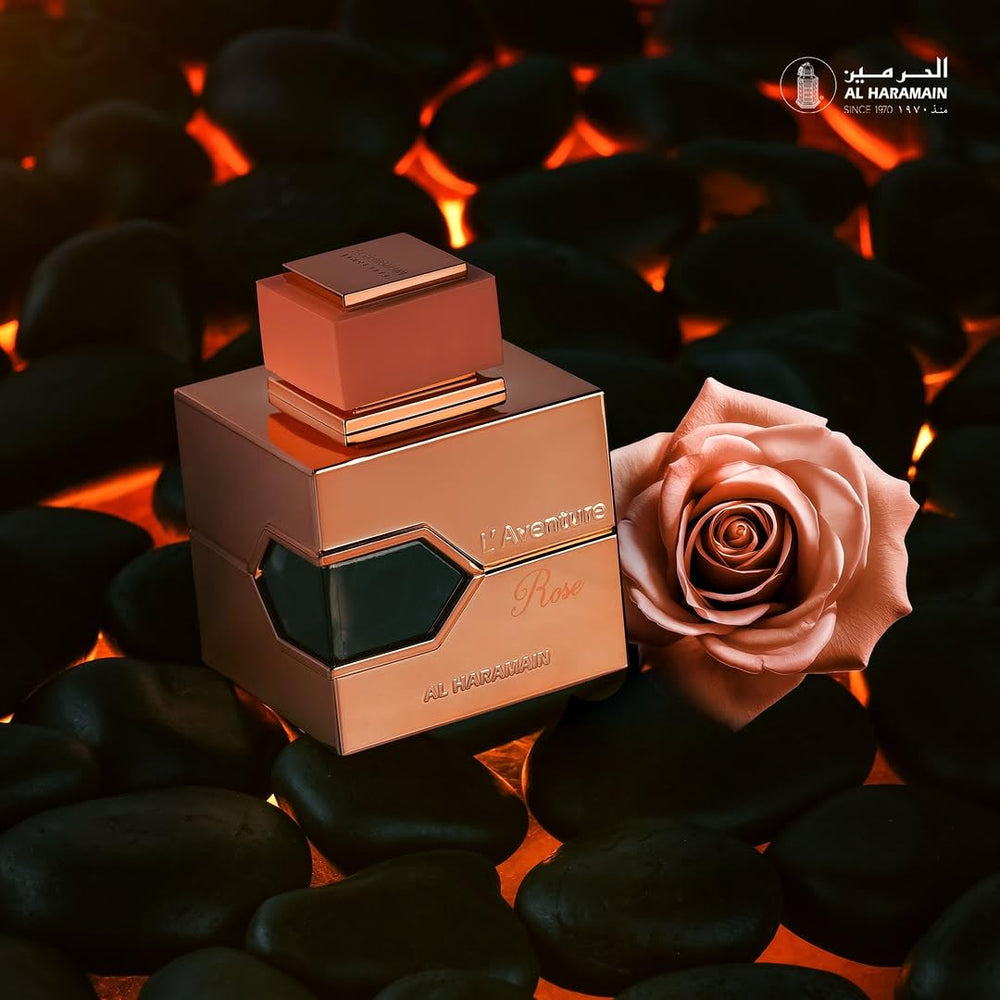 Al Haramain L'aventure Rose etiqueta elegante, detalle de lujo.