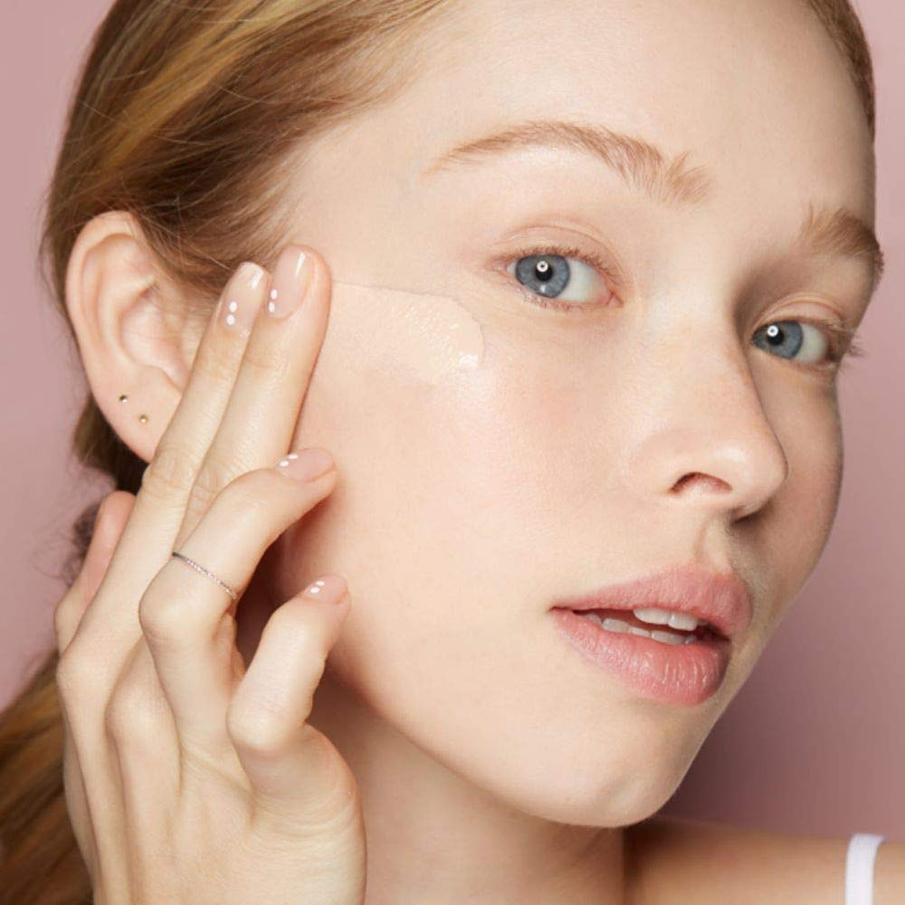 Vitamin E and lemon extract highlighted beside Almay foundation ingredients.
