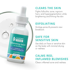 Manos aplicando Almond Clear Serum, cuidado de piel corporal