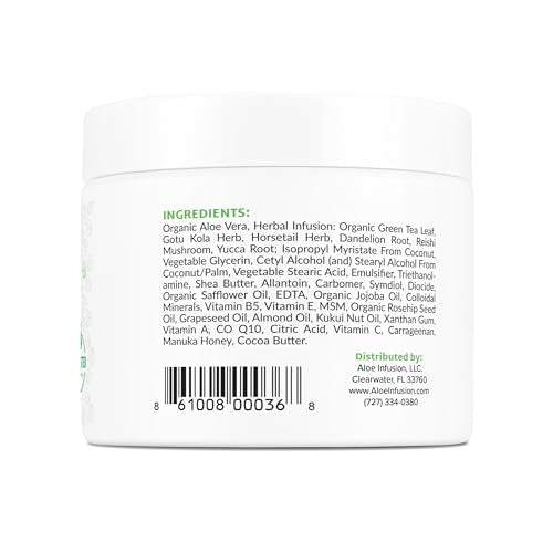 Aloe Infusion aplicada a mano: alivio suave para piel sensible.