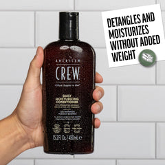 American Crew Acondicionador, textura crema, deja cabello suave y manejable.