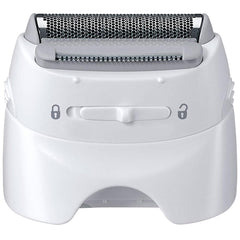 Braun replacement head front view for precise shaving on sensitive skin