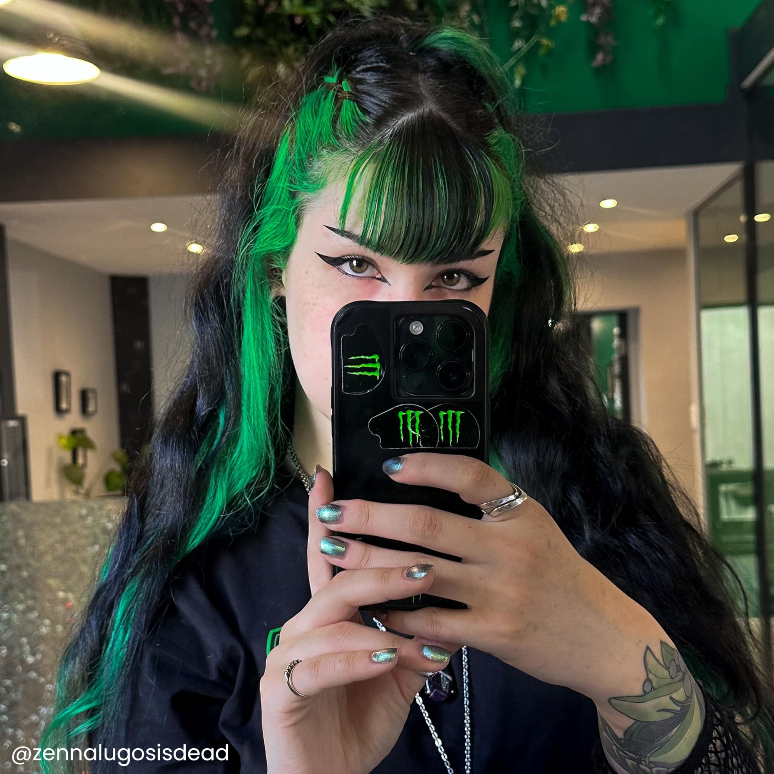 ARCTIC FOX Phantom Green : application douce et nourrissante pendant l’utilisation.