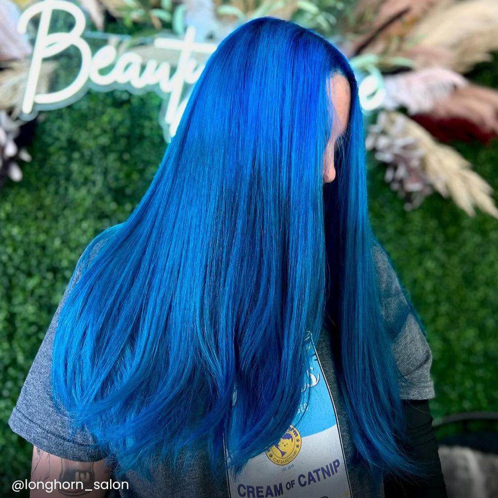 ARCTIC FOX Poseidon azul: cabello suave y nutrido gracias a la fórmula acondicionadora.