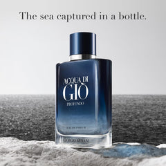 Armani Beauty Acqua di Giò Profondo, aplicación en pulso, aroma se libera con calor.