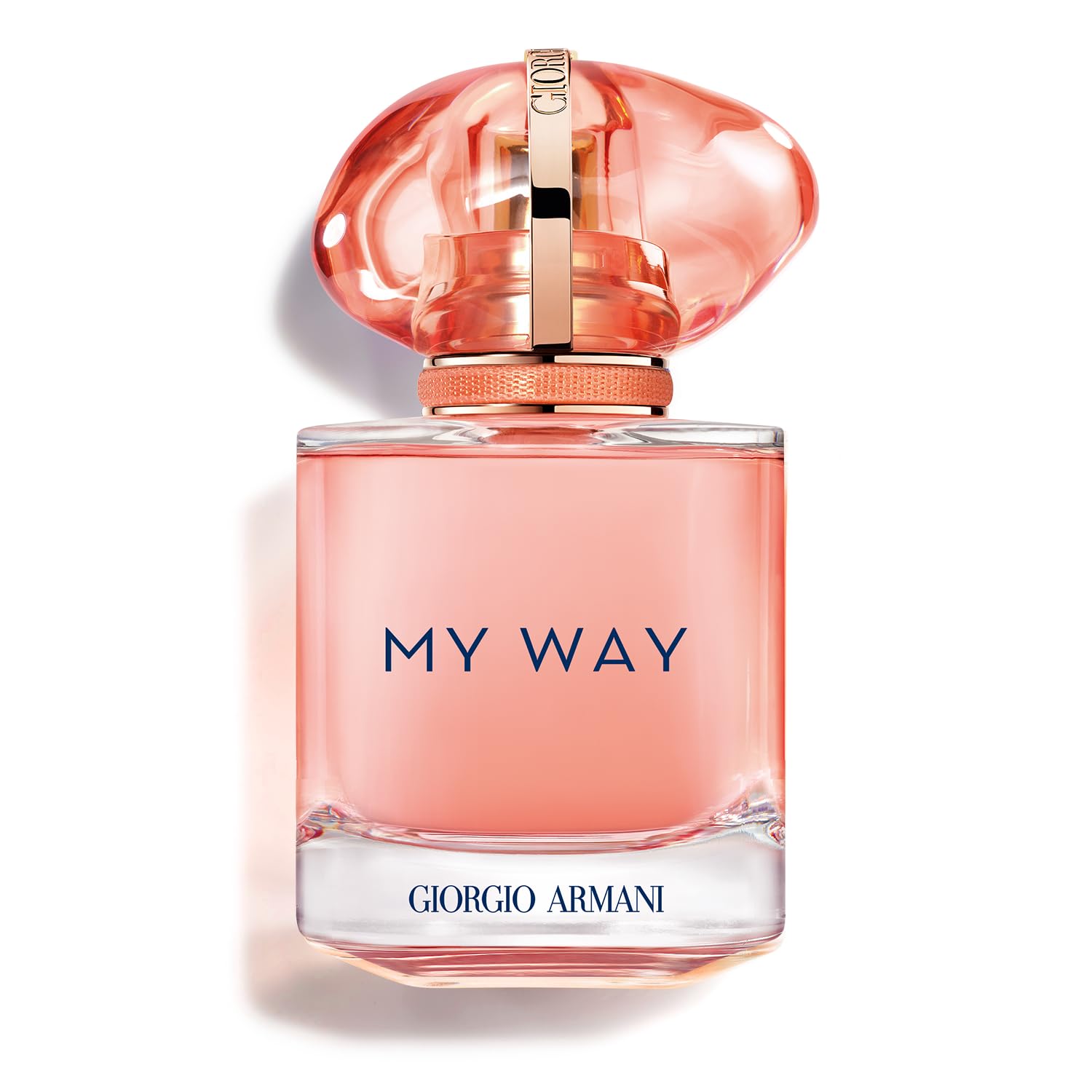 Armani Beauty My Way Ylang: botella en tono coral para un look luminoso.
